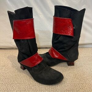 Lisa Tucci Italy Leather Boots Wm 41 US 9.5 Mid Calf Black Red Button Designer